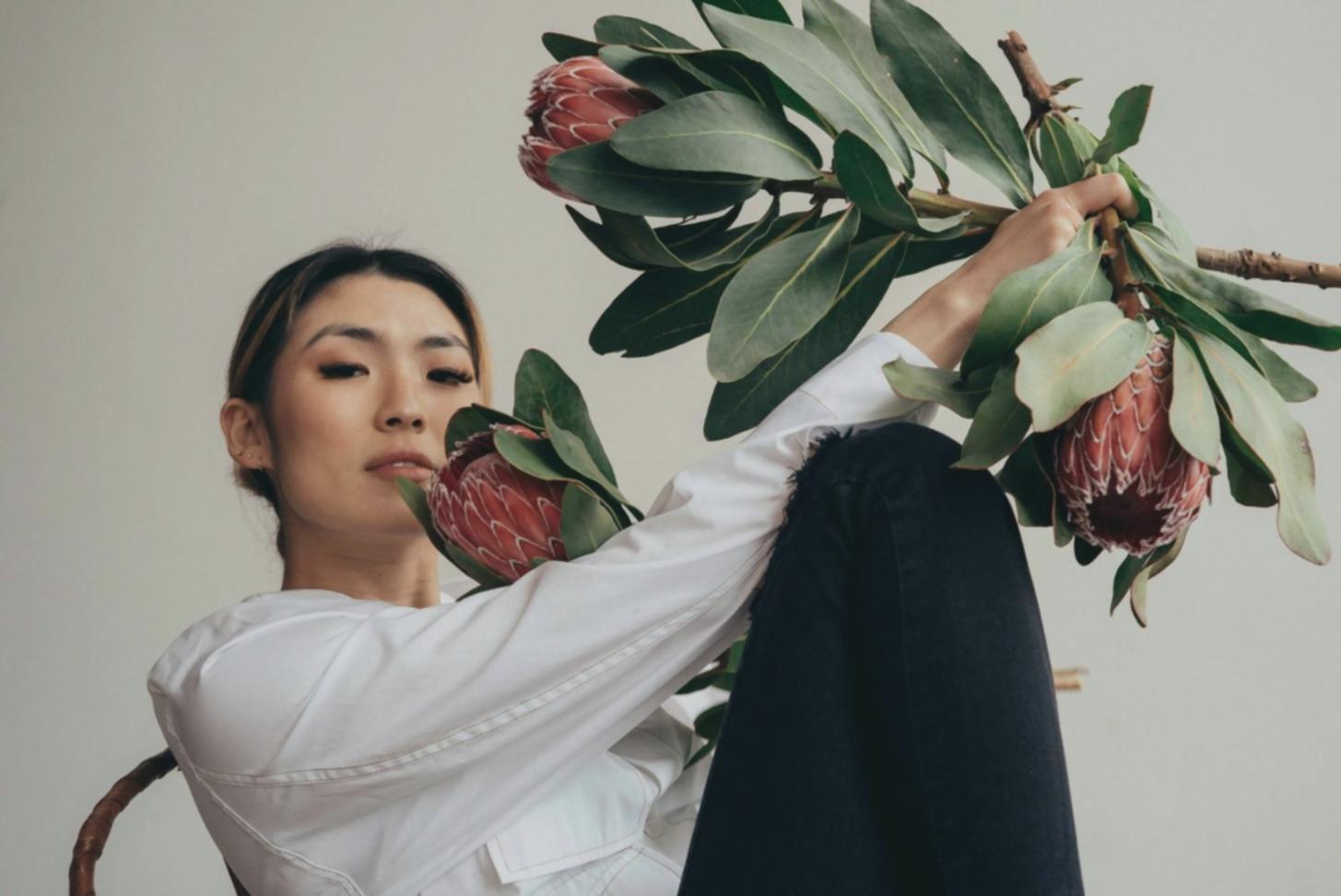 Floral art theory applied in practice — compositional process at Gulskav